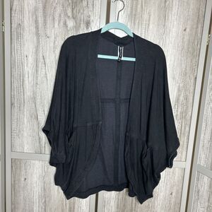 Athleta Cocoon Wrap Black Color Size M